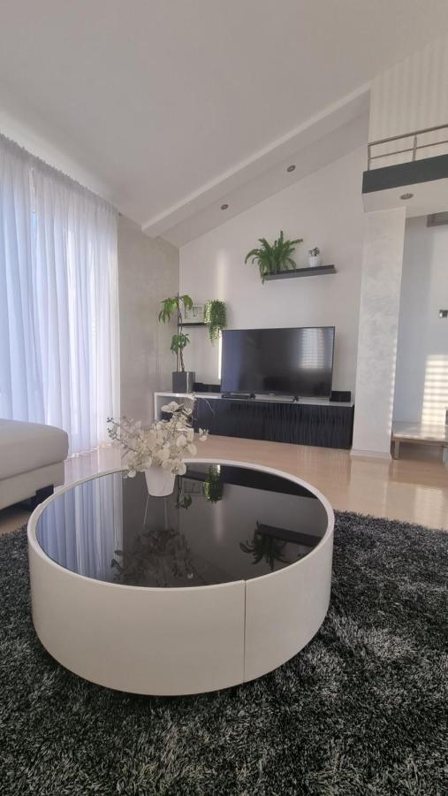 פודסטראנה Dream Apartment מראה חיצוני תמונה